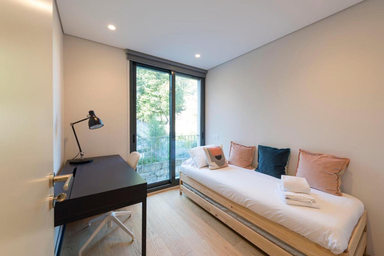 Lovelystay - Primrose 2Br Flat With Free Parking, Ac And Balcony Porto Kültér fotó