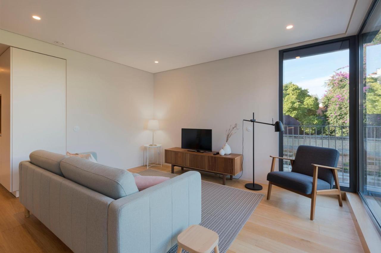Lovelystay - Primrose 2Br Flat With Free Parking, Ac And Balcony Porto Kültér fotó